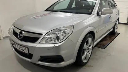 Sølvmetal Brugt 2006 Opel Vectra Elegance Hatchback | 12.000 kr. (Super pris)