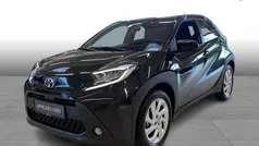 Night time black Brugt 2024 Toyota Aygo Active Hatchback | 149.900 kr. (Fair pris)