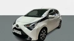 068 white Brugt 2020 Toyota Aygo x-press Hatchback | 94.900 kr. (Fair pris)