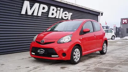 Rød Brugt 2012 Toyota Aygo Hatchback | 24.900 kr. (Fair pris)