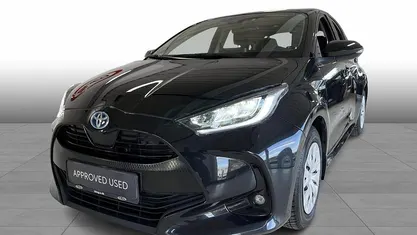 209 night sky black Brugt 2021 Toyota Yaris H3 Hatchback | 169.900 kr. (Fair pris)