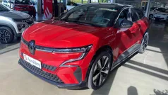 Rød/sort Brugt 2023 Renault Mégane Techno Hatchback | 224.500 kr. (Fair pris)