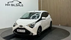 Hvid Brugt 2021 Toyota Aygo X-play Hatchback | 94.700 kr. (God pris)