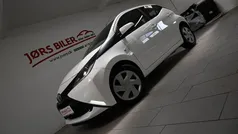 Brugt 2016 Toyota Aygo X-play Hatchback | 64.800 kr. (Fair pris)