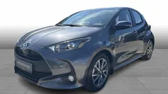 Koksmetal Brugt 2023 Toyota Yaris Active Hatchback | 204.995 kr. (Fair pris)