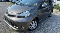 Beigemetal Brugt 2012 Toyota Aygo T2 Hatchback | 34.990 kr. (Fair pris)