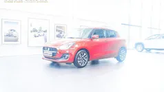Rød Brugt 2024 Suzuki Swift Exclusive Hatchback | 179.900 kr. (Lidt for dyr)