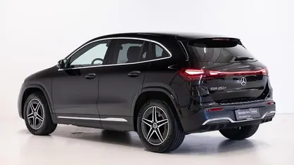 Farve: sort Brugt 2024 Mercedes EQA250+ AMG SUV | 314.900 kr. (Fair pris)