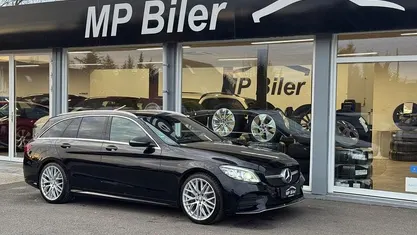 Sort Brugt 2019 Mercedes C300 AMG line Stationcar | 329.900 kr. (Fair pris)