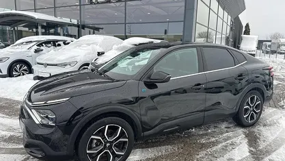 Brugt Citroën e-C4 Shine 100 kW (136 HK) 2023 Sortmetal Sedan