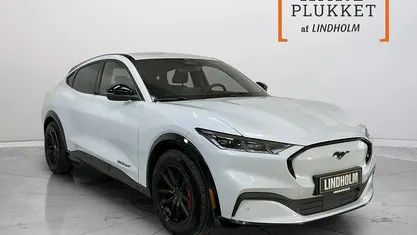 Perlemorshvid Brugt 2022 Ford Mustang Mach-E Extended Range SUV | 239.900 kr. (God pris)