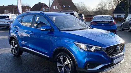 Brugt MG ZS Luxury 105 kW (143 HK) 2021 Blåmetal