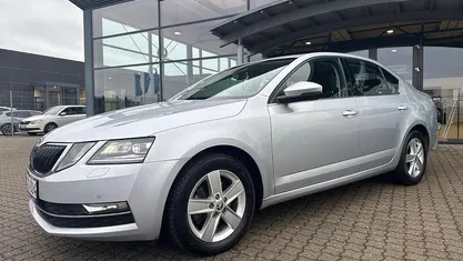 Sølvmetal Brugt 2019 Skoda Octavia Style Hatchback | 135.780 kr. (Super pris)