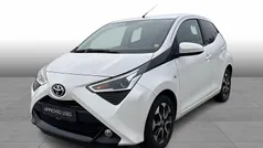 White flash Brugt 2020 Toyota Aygo x-press Hatchback | 99.900 kr. (Fair pris)