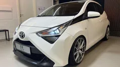 Hvid Brugt 2019 Toyota Aygo Hatchback | 69.800 kr. (Fair pris)