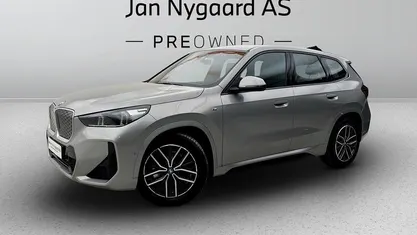 Sølvmetal Brugt 2025 BMW iX1 M Sport SUV | 344.000 kr. (God pris)