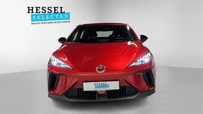 Brugt MG MG4 EV 125 kW (170 HK) 2023 Diamond red Hatchback