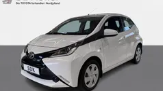 Flash white Brugt 2015 Toyota Aygo X-play Hatchback | 54.900 kr. (Fair pris)