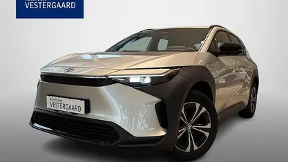 Sølv Brugt 2024 Toyota bZ4X Active SUV | 229.900 kr. (God pris)
