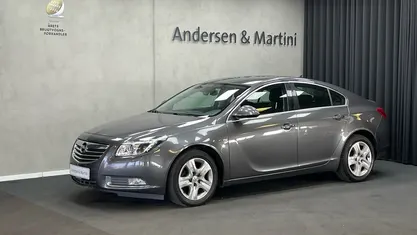 Brugt Opel Insignia Edition 130 HK (95 kW) 2012 Technical grey, metallic Hatchback