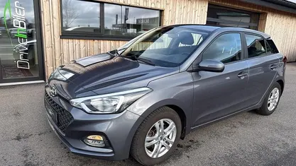 Brugt Hyundai i20 Trend 100 HK (73 kW) 2020 Koksmetal Hatchback