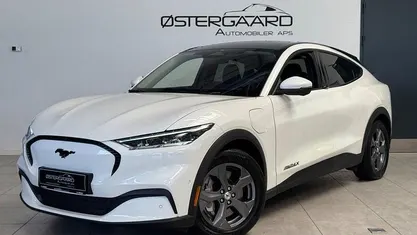 Hvid Brugt 2023 Ford Mustang Mach-E Extended Range SUV | 279.700 kr. (Fair pris)
