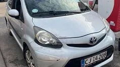 Sølvmetal Brugt 2013 Toyota Aygo Hatchback | 19.900 kr. (Super pris)