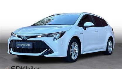 070 pearl white Brugt 2021 Toyota Corolla H3 Smart Stationcar | 199.900 kr. (Fair pris)