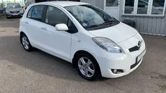 Hvid Brugt 2010 Toyota Yaris T2 Hatchback | 49.900 kr. (Fair pris)