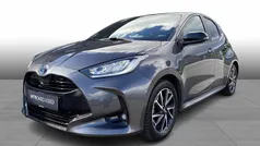 Ash grey Brugt 2022 Toyota Yaris Hybrid Style Hatchback | 199.900 kr. (Fair pris)