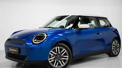 Brugt 2024 Mini Cooper Classic Hatchback | 189.900 kr. (God pris)