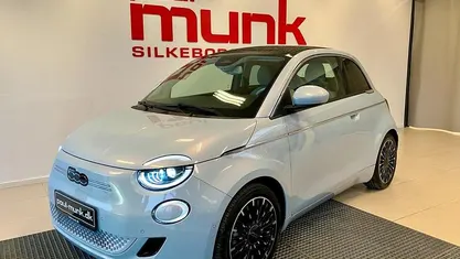 Brugt Fiat 500e La Prima 86 kW (118 HK) 2023 Lysblåmetal Cabriolet