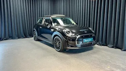 Midnight black Brugt 2022 Mini Cooper SE Hatchback | 169.900 kr. (Fair pris)
