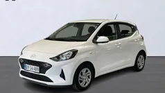 Hvid Brugt 2023 Hyundai i10 Essential Hatchback | 149.900 kr. (Fair pris)