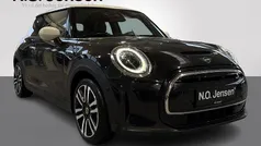 Sort/hvid Brugt 2022 Mini Cooper SE Hatchback | 154.900 kr. (Fair pris)