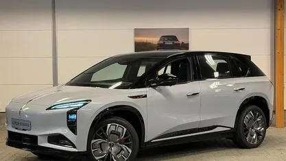 Sølv / sort tag Ny 2025 Hongqi EHS7 SUV | 450.300 kr. (Fair pris)