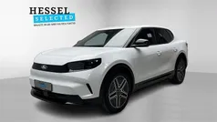 Frozen white Ny 2025 Ford Capri Premium SUV | 349.900 kr. (Super pris)