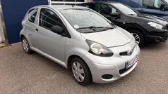 Sølvmetal Brugt 2010 Toyota Aygo Hatchback | 36.850 kr. (Fair pris)