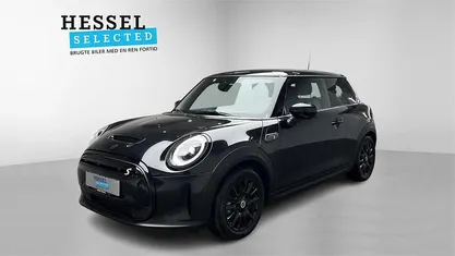 Sort Brugt 2023 Mini Cooper Essential Hatchback | 154.900 kr. (Fair pris)