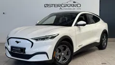 Hvid Brugt 2023 Ford Mustang Mach-E Extended Range SUV | 274.700 kr. (Fair pris)