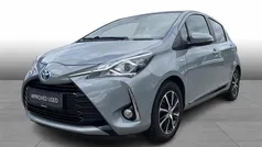 Grå / manhathan grey Brugt 2018 Toyota Yaris Hybrid H2 Hatchback | 109.900 kr. (Fair pris)