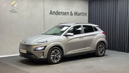 Shimmeringsilver/met Brugt 2022 Hyundai Kona Trend SUV | 163.900 kr. (Fair pris)