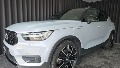 Hvidmetal Brugt 2020 Volvo XC40 R-Design SUV | 264.900 kr. (Fair pris)