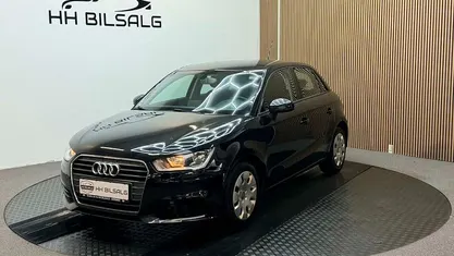 Brugt Audi A1 Sportback Design 90 HK (66 kW) 2015 Sort Hatchback