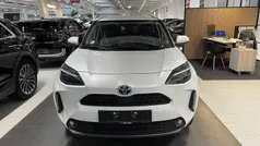 Hvidmetal Brugt 2022 Toyota Yaris Hybrid Active | 244.980 kr. (Fair pris)