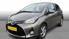 Platinum bronze Brugt 2016 Toyota Yaris Hybrid H2 Hatchback | 69.900 kr.