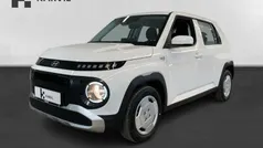 Atlas white Ny 2025 Hyundai Inster Essential Hatchback | 190.485 kr. (Fair pris)