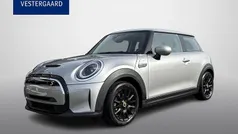 Sølv Brugt 2023 Mini Cooper SE Classic Hatchback | 174.900 kr. (Fair pris)