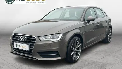 Brugt Audi A3 Sportback Ambiente 110 HK (80 kW) 2016 Champagnemetal Hatchback