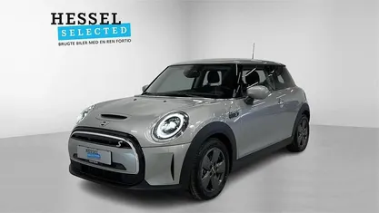 Brugt Mini Cooper Essential 135 kW (184 HK) 2023 Melting silver Hatchback